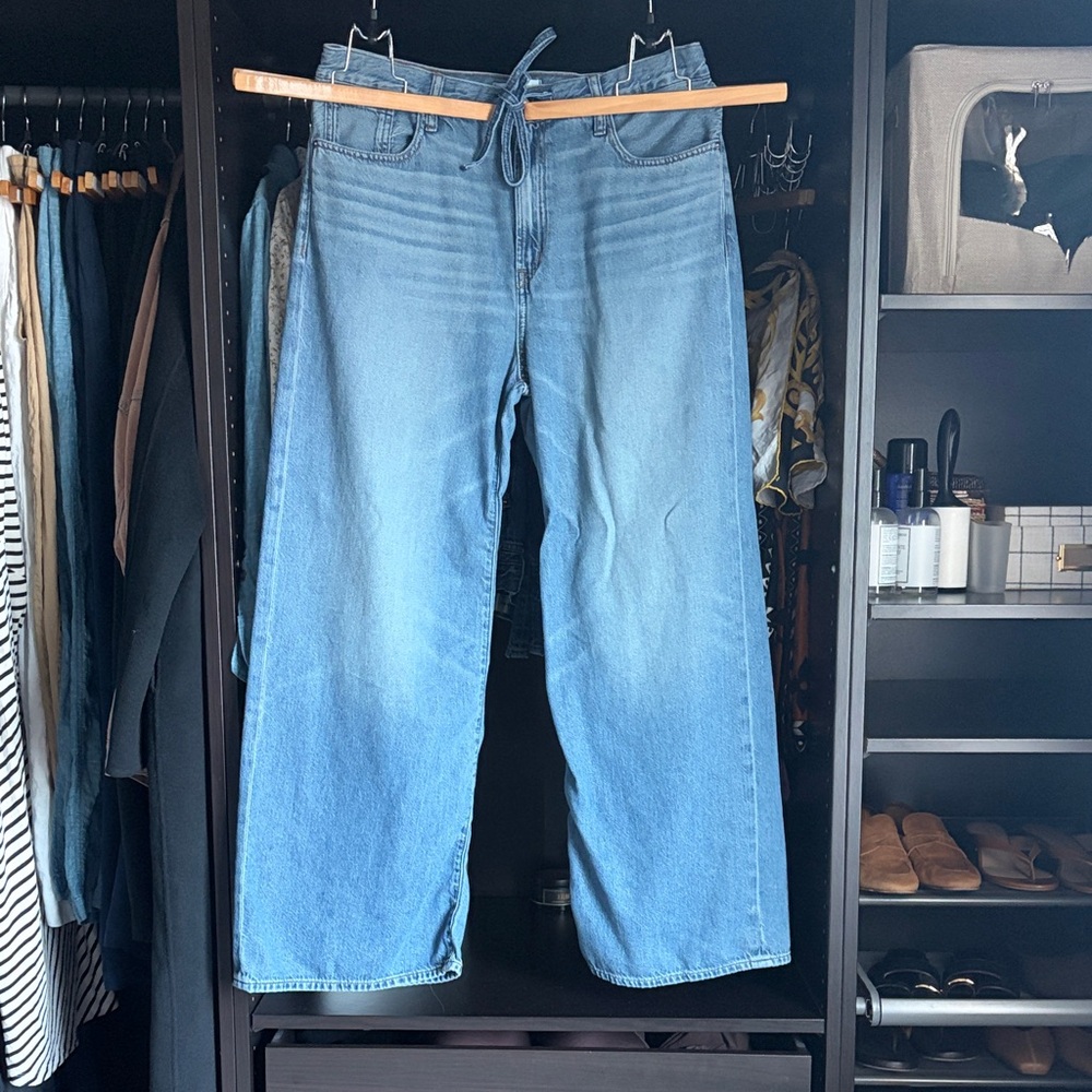 Madewell The Ultimate Wide-leg Jean in Airy Denim- Pickett Wash